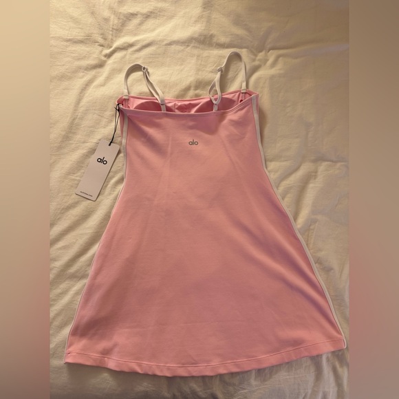 🚨NWT🚨 ALO Yoga Airbrush Streamlined Dress in Sweet Pink Women’s Size Small - Picture 5 of 7